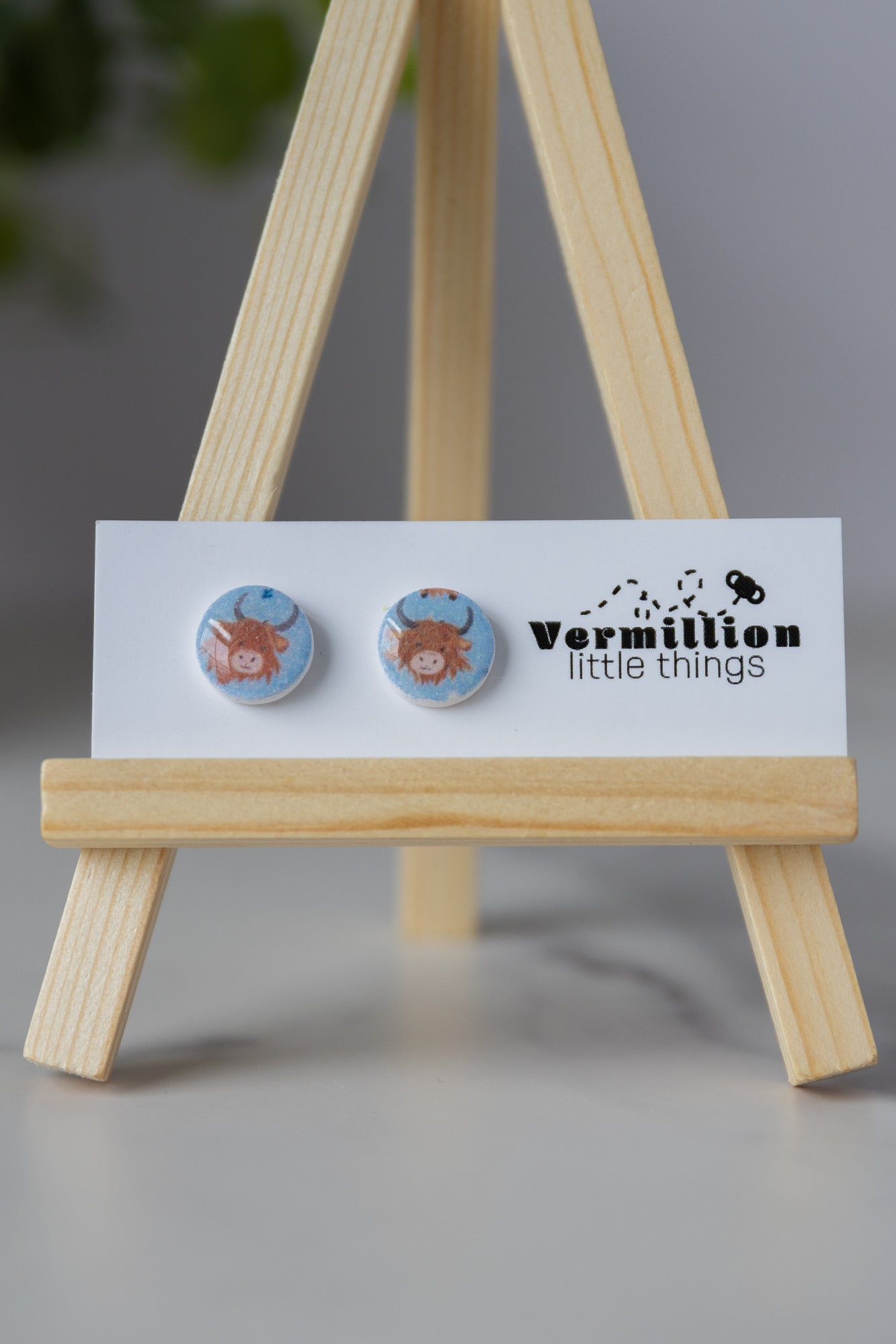 Highland Cow Studs