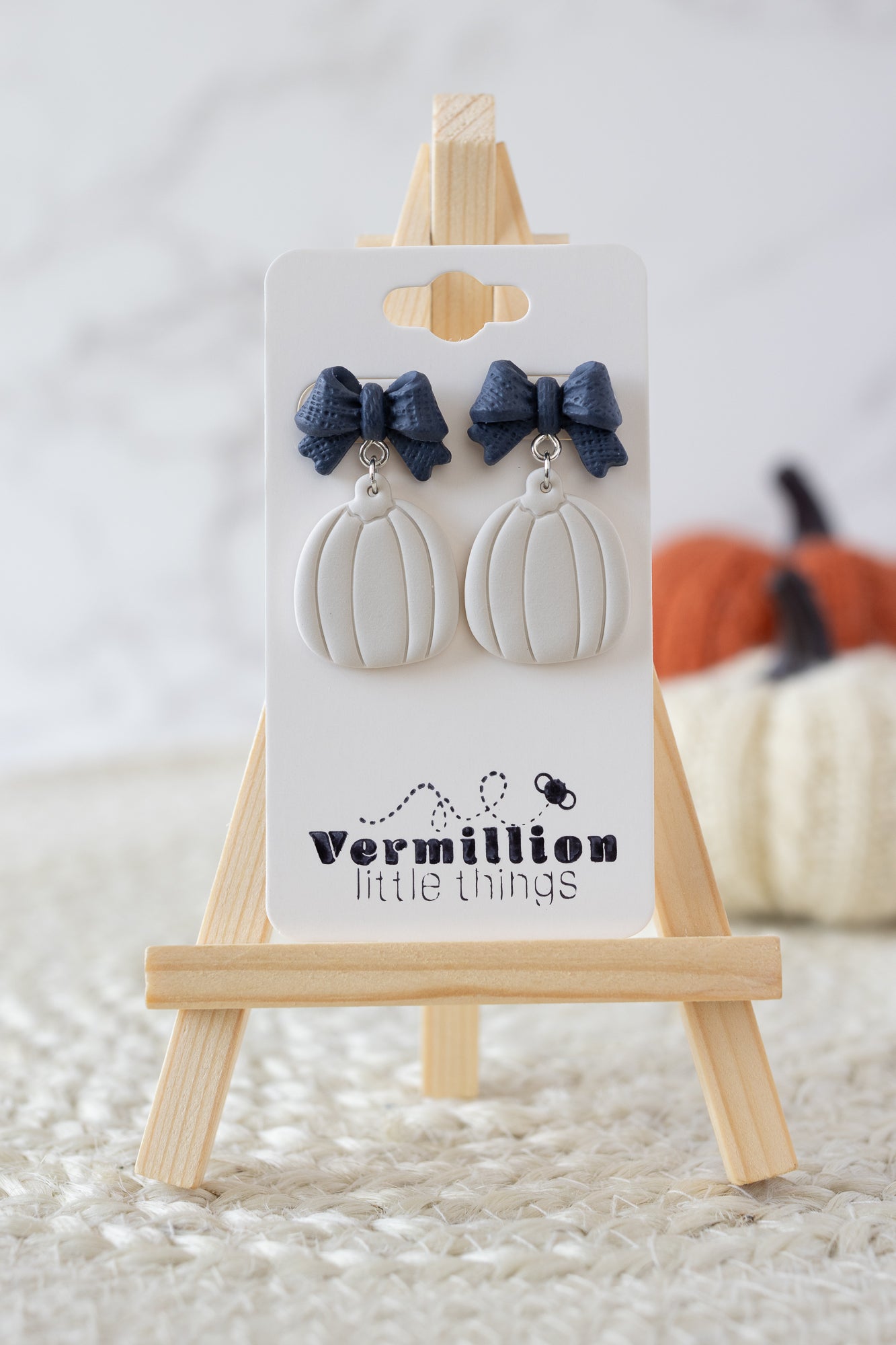 Pumpkins & Bows